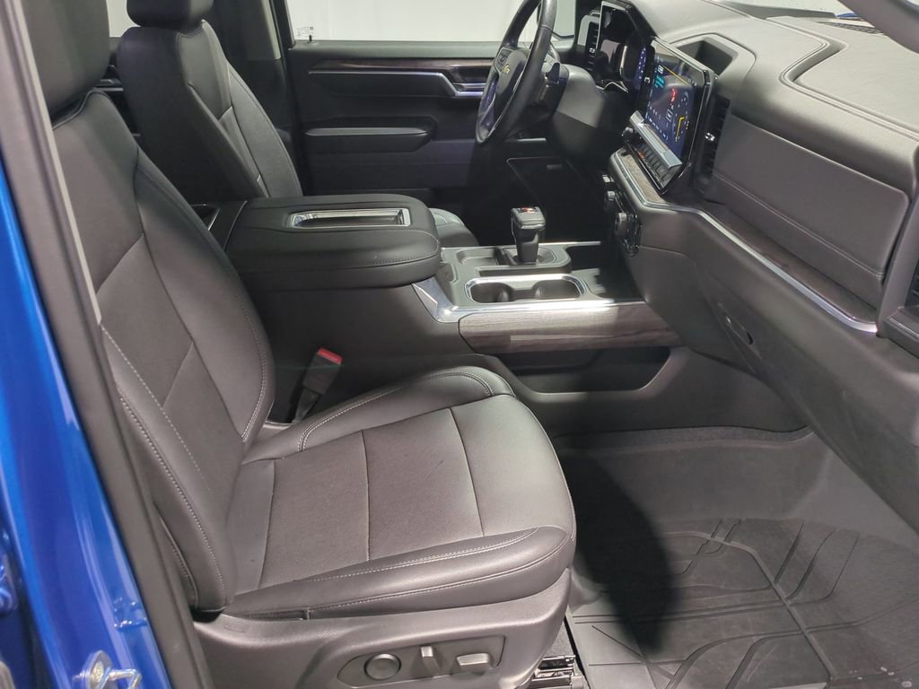 Used 2022 Chevrolet Silverado 1500 LTZ w/ LTZ Convenience Package II image 28