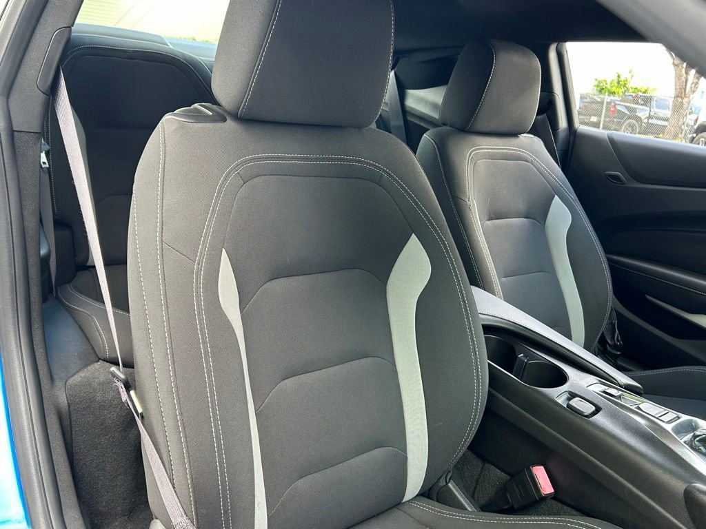 Used 2017 Chevrolet Camaro LT RWD image 40