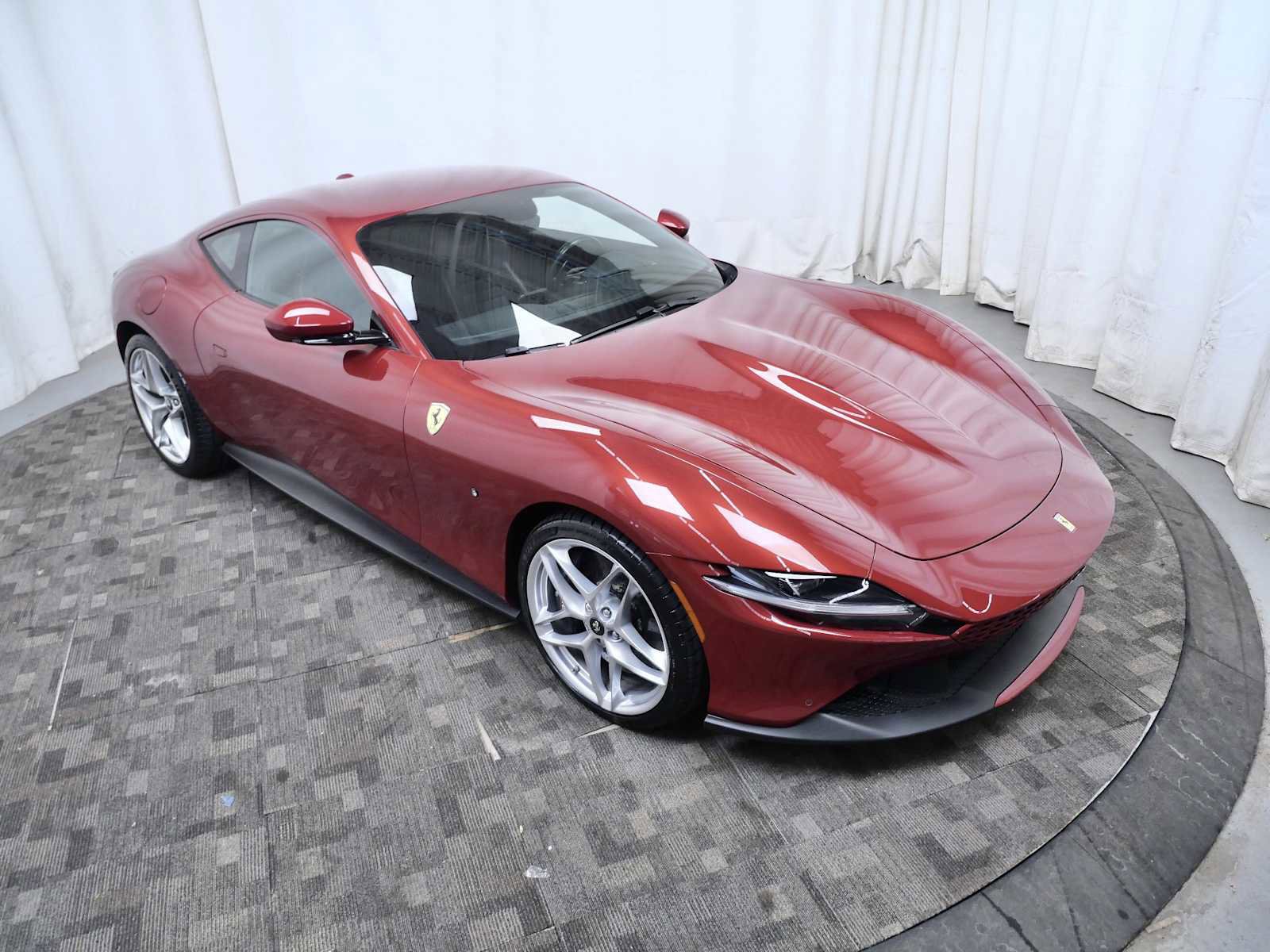 Certified 2021 Ferrari Roma RWD image 10