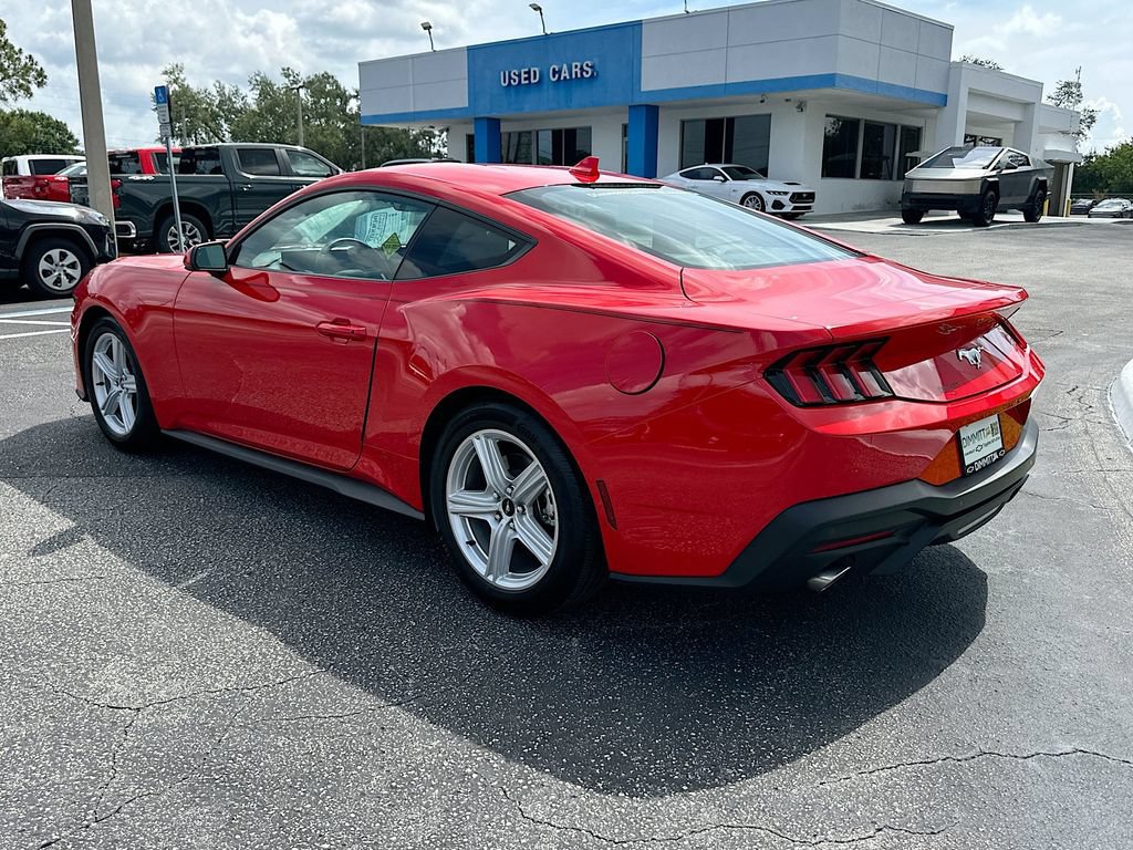 Used 2026 Ford Mustang Premium RWD image 7