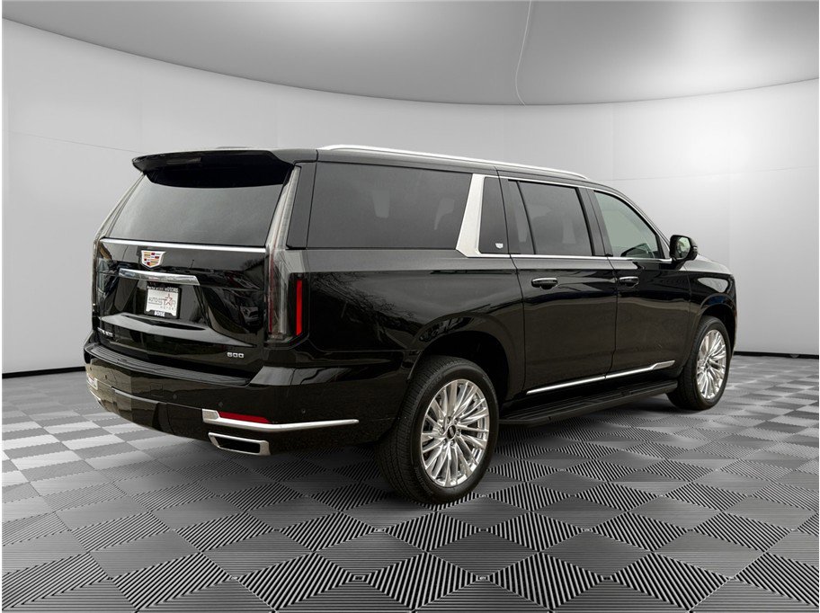 Used 2025 Cadillac Escalade ESV Premium Luxury image 5