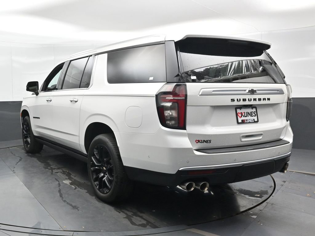 Used 2024 Chevrolet Suburban High Country w/ Advanced Technology Package image 10