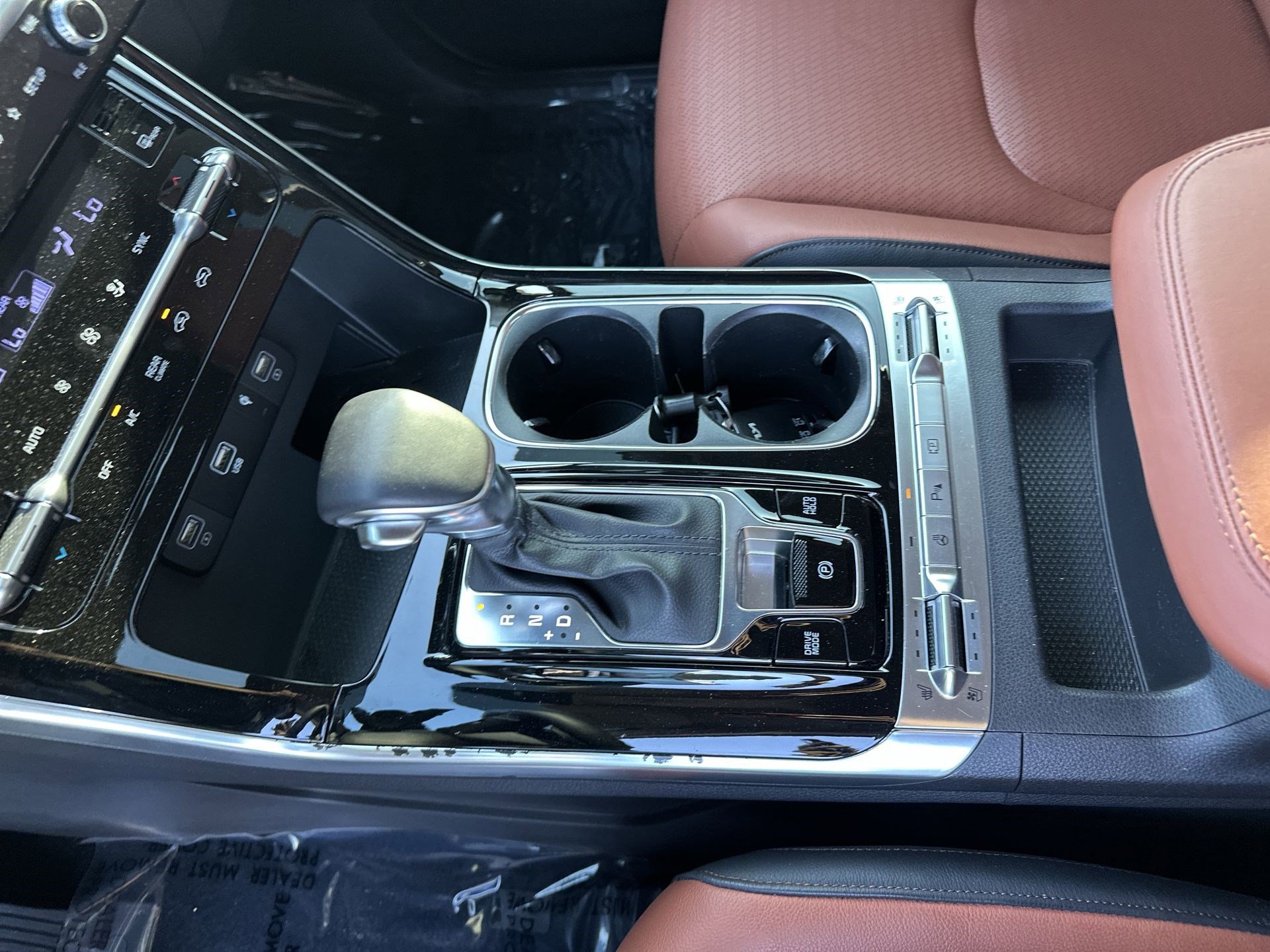 Used 2023 Kia Carnival SX Prestige FWD image 21