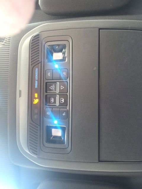 Used 2025 Ford Explorer ST image 31