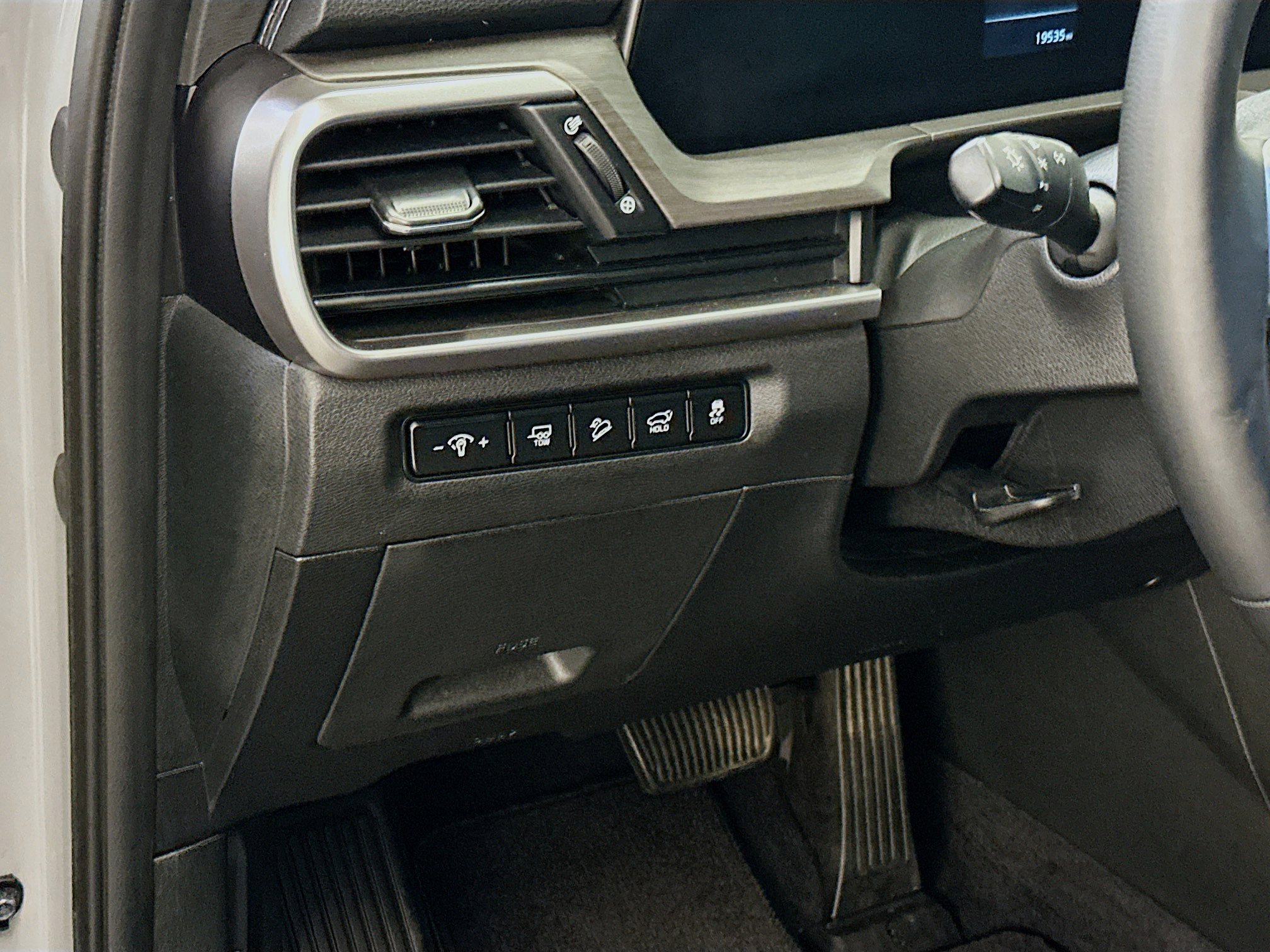 Used 2024 Kia Telluride EX X-Line image 17