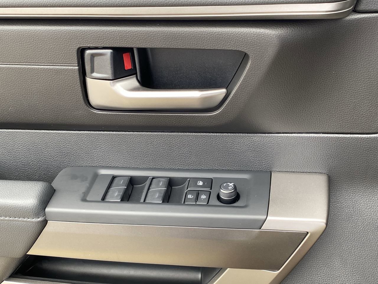 New 2026 Toyota Tundra SR5 image 18