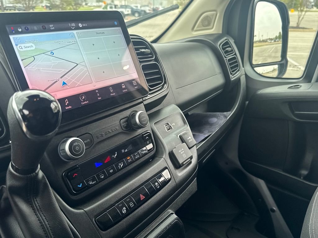 Used 2024 RAM ProMaster 2500 w/ Premium Convenience Group image 19