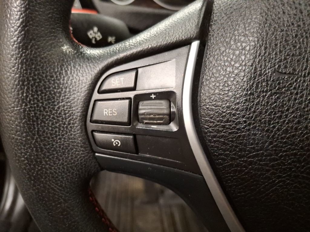 Used 2013 BMW 328i xDrive Sedan image 19