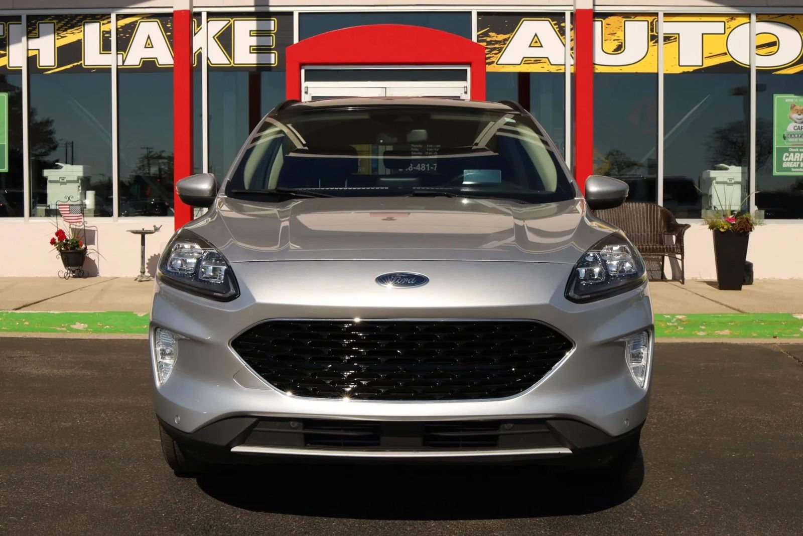 Used 2020 Ford Escape Titanium AWD/4WD image 2