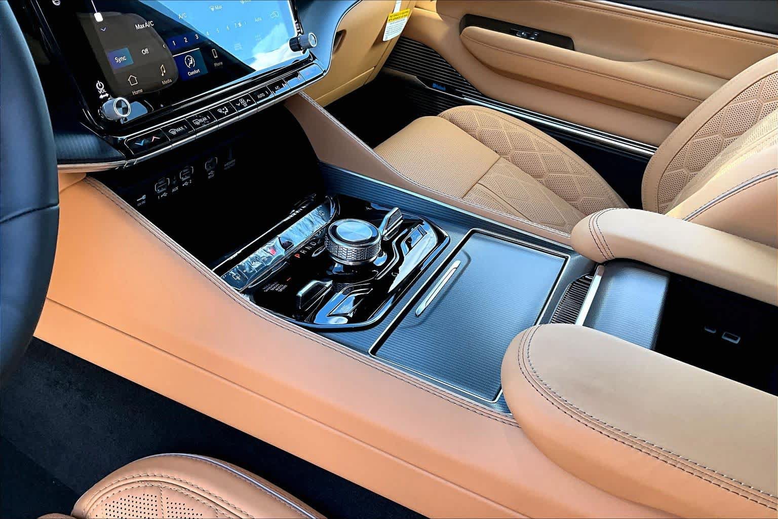 New 2027 Jeep Grand Wagoneer Summit AWD/4WD image 7