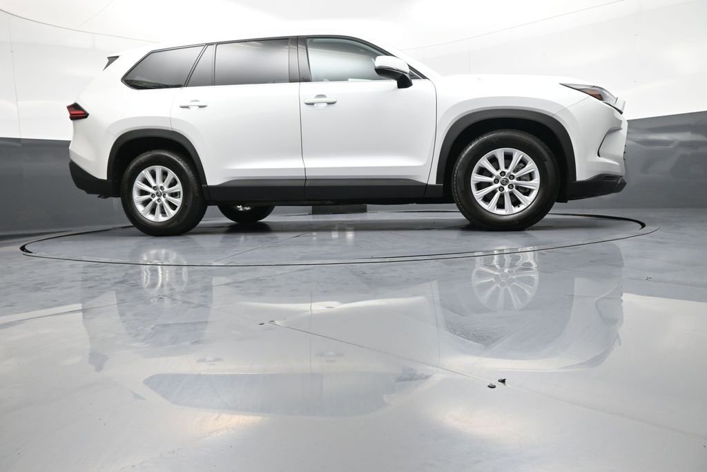 Certified 2026 Toyota Grand Highlander XLE image 30