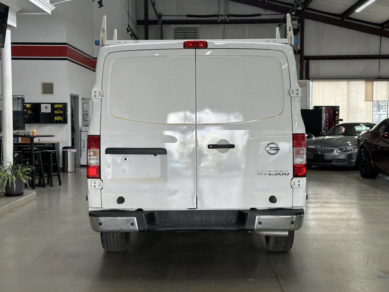 Used 2018 Nissan NV 2500 SL w/ Navigation Package image 3