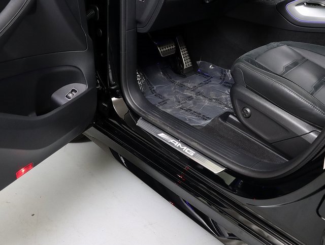 Certified 2025 Mercedes-Benz GLE 53 AMG 4MATIC image 31