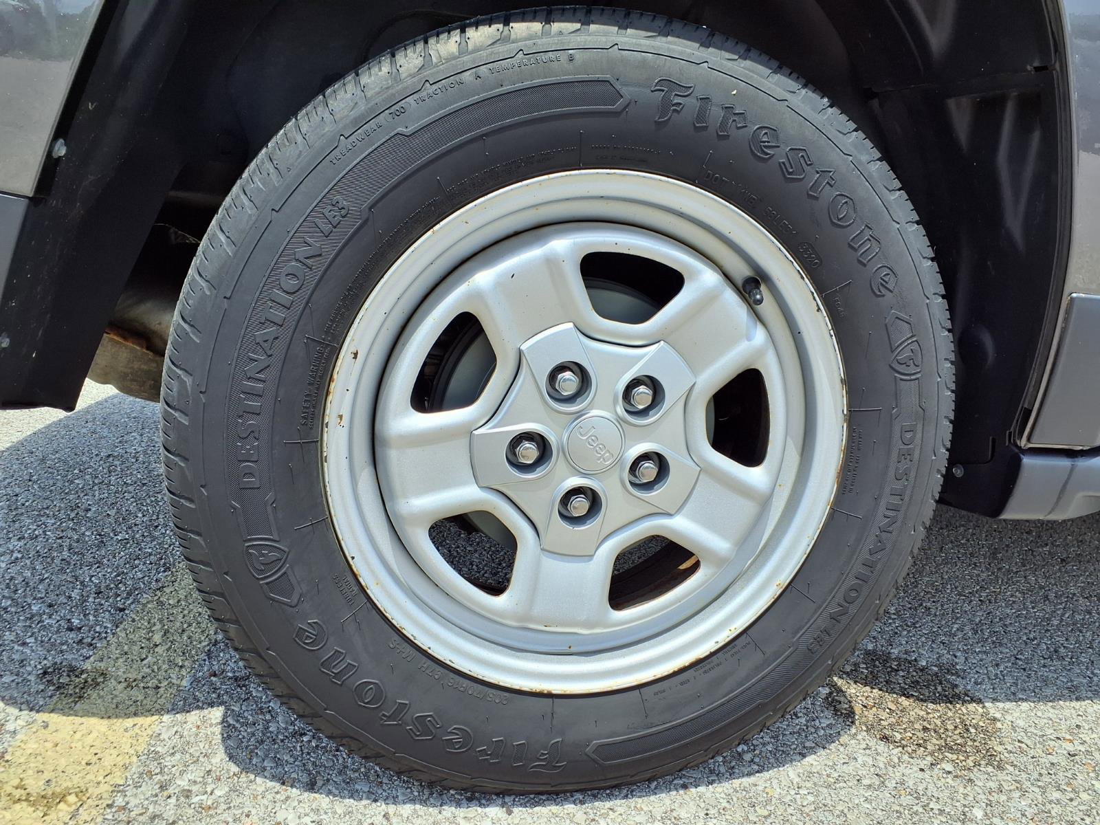 Used 2015 Jeep Patriot Sport FWD image 34