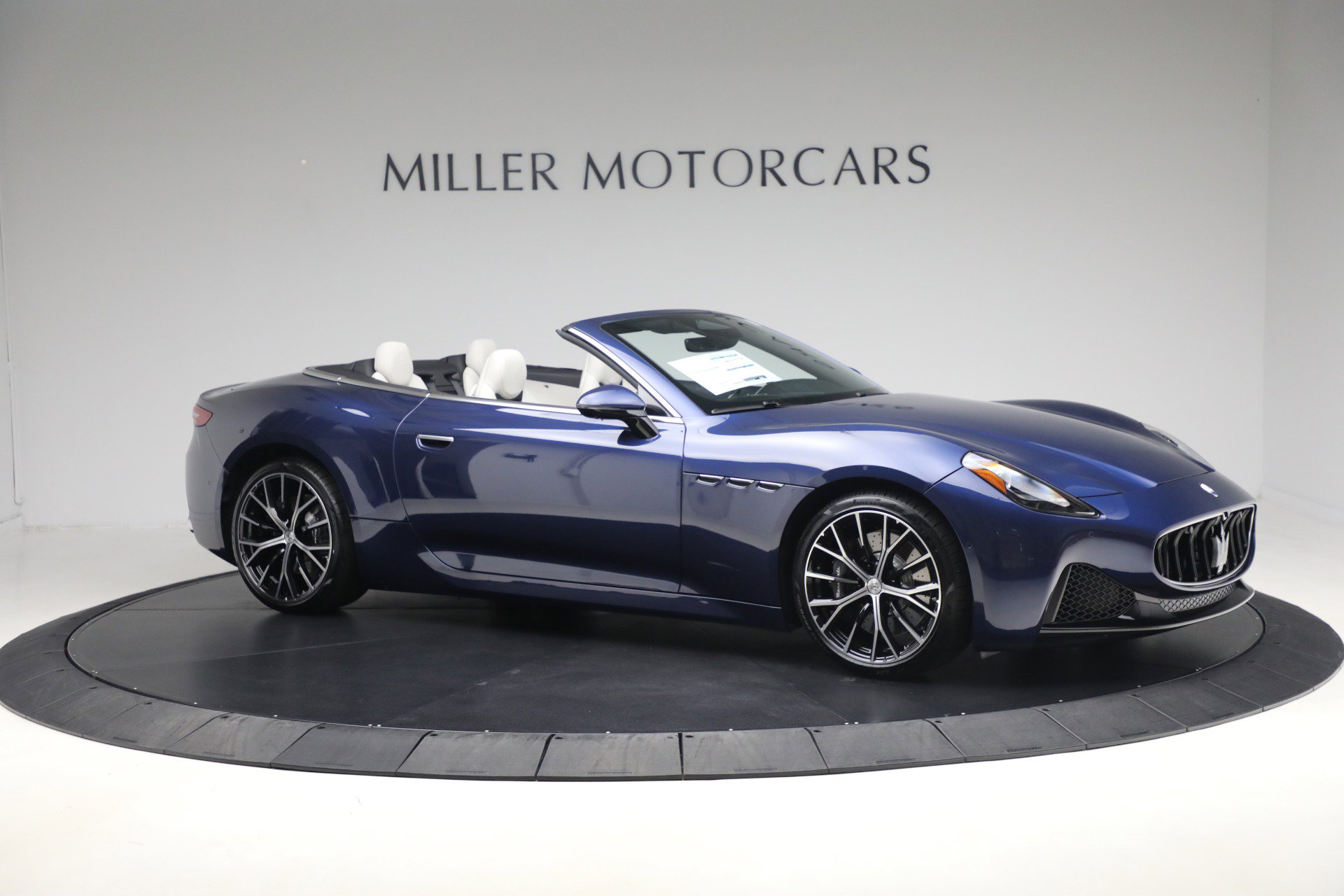New 2026 Maserati GranCabrio Modena image 11