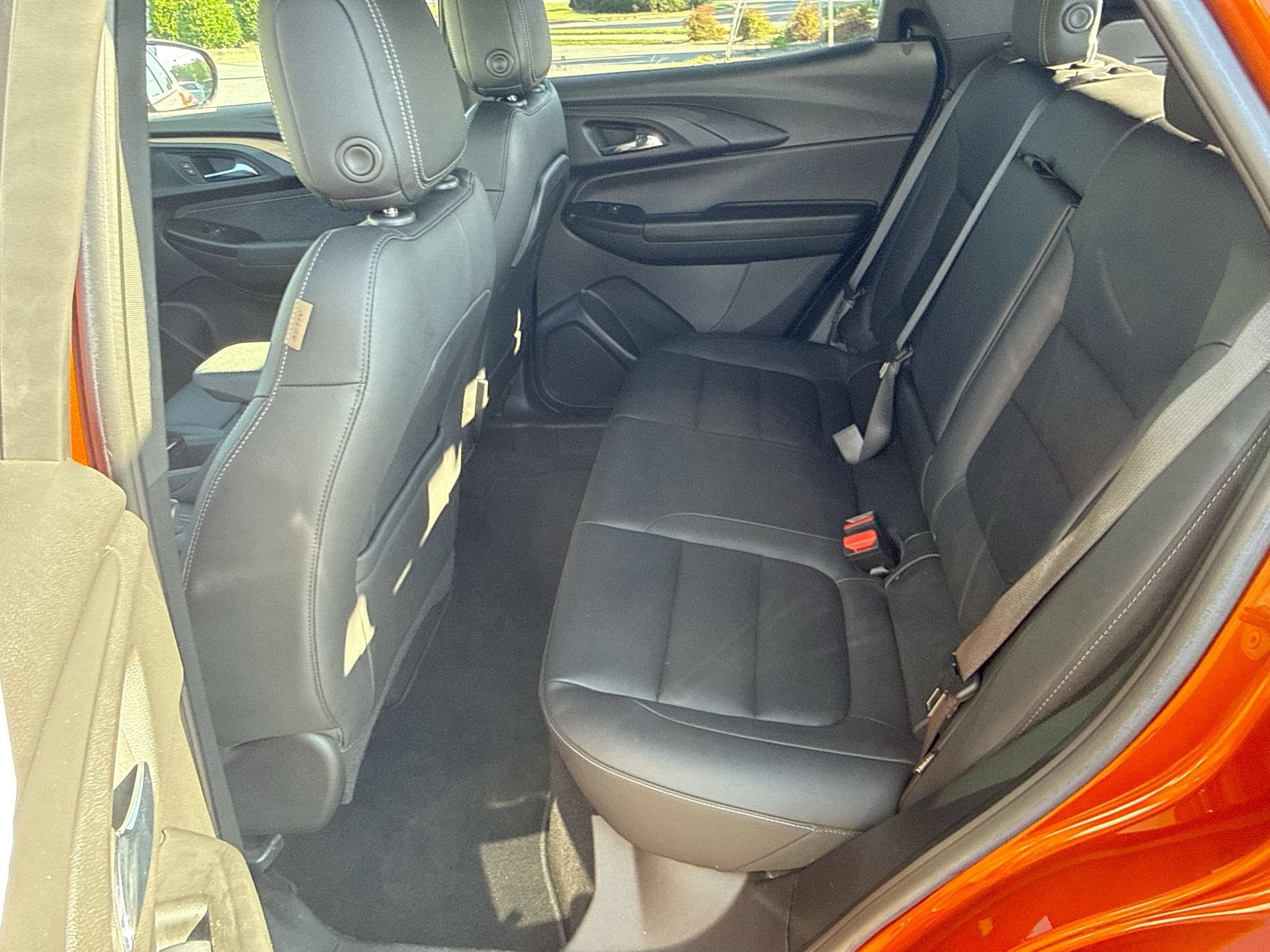 Used 2023 Chevrolet TrailBlazer ACTIV w/ Sun and Liftgate Package FWD image 8