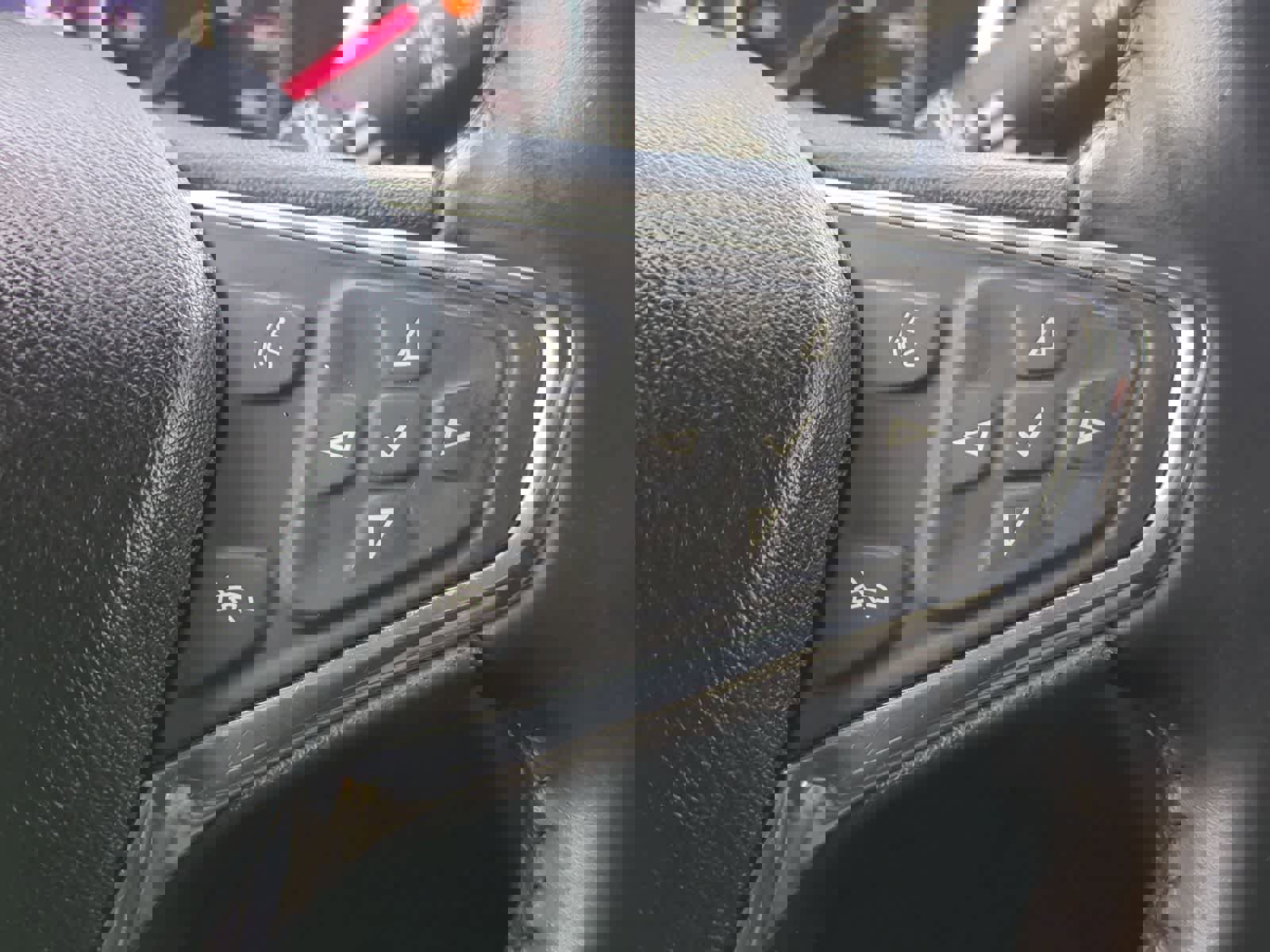 Used 2020 Chevrolet Equinox LT image 23