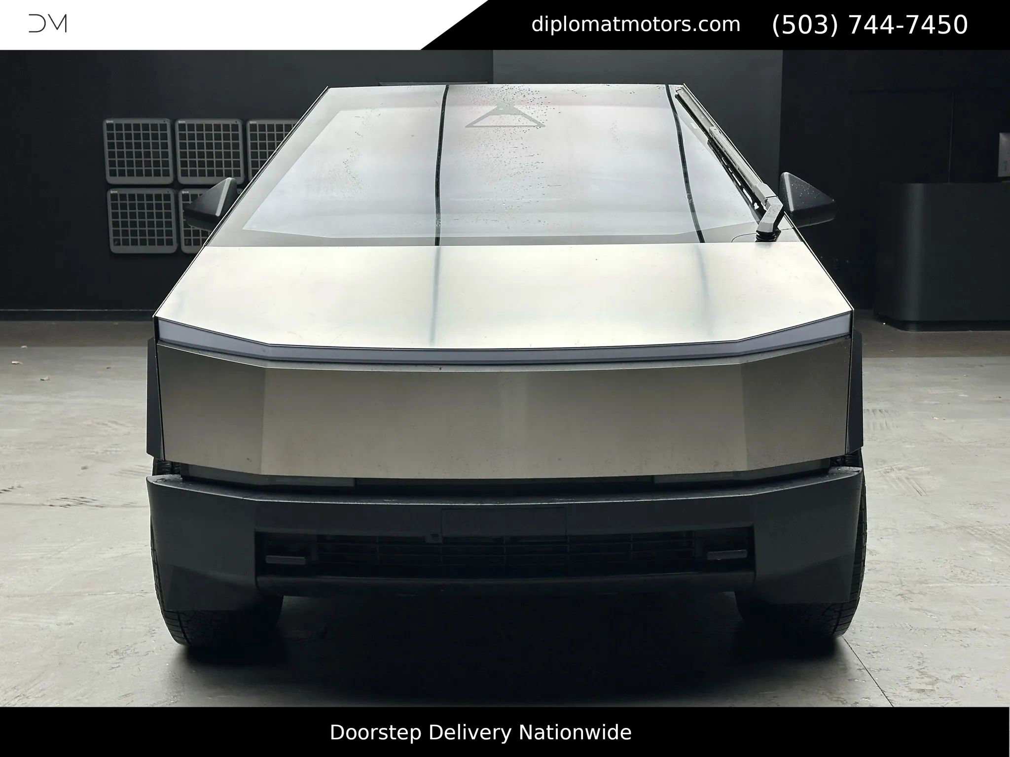 Used 2025 Tesla Cybertruck AWD Crew Cab image 10