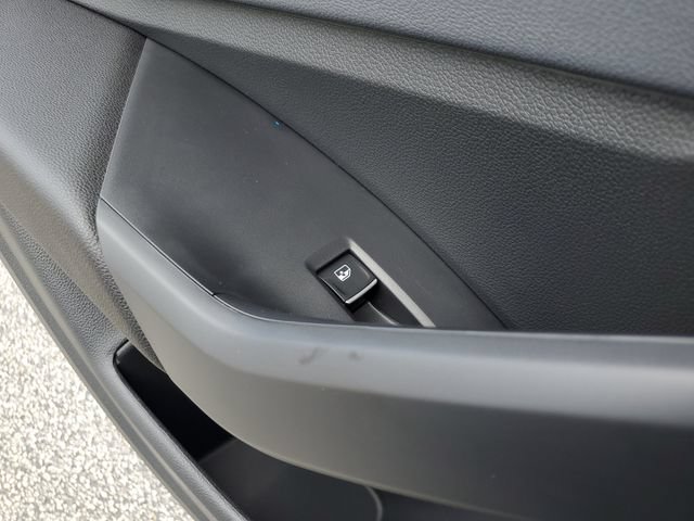 Used 2025 Volkswagen Jetta SE w/ Sunroof Package FWD image 19