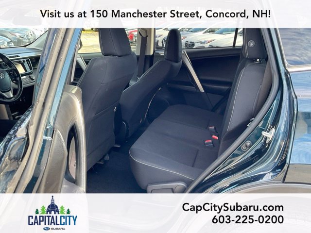 Used 2018 Toyota RAV4 XLE AWD/4WD image 16