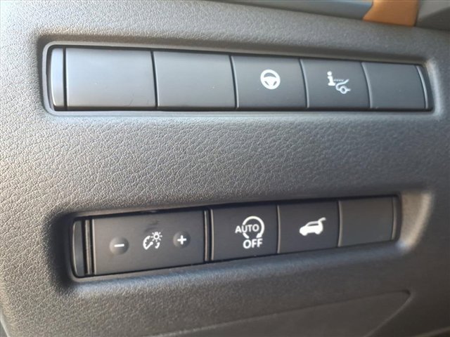 New 2026 Nissan Rogue Platinum image 18