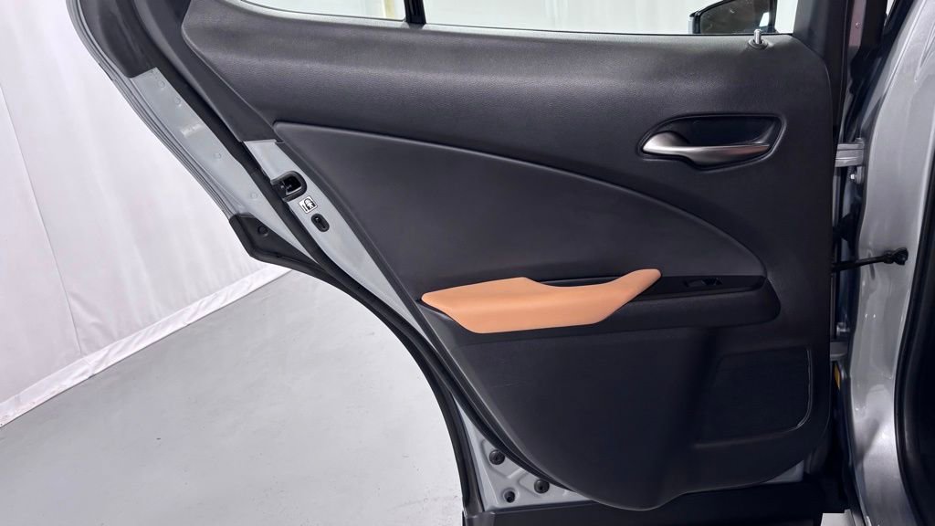 Used 2023 Lexus UX 250h AWD w/ Accessory Package (Z2) image 23