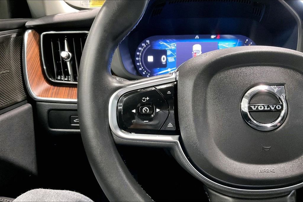 Certified 2024 Volvo XC60 B5 Plus w/ Climate Package AWD/4WD image 11