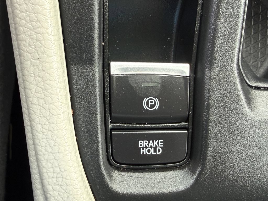 Used 2024 Honda Accord EX image 23
