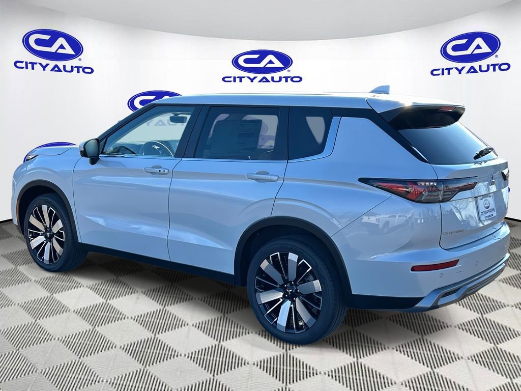 New 2026 Mitsubishi Outlander SE FWD image 5