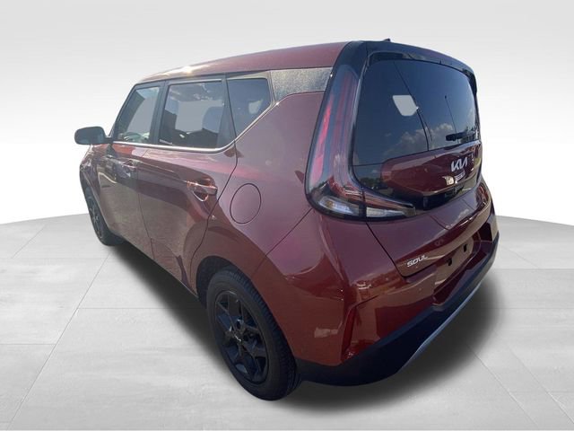 Used 2023 Kia Soul LX w/ LX Technology Package FWD image 7