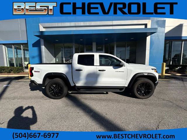 New 2025 Chevrolet Colorado Trail Boss w/ LPO, Tailgate Decal Package image 1