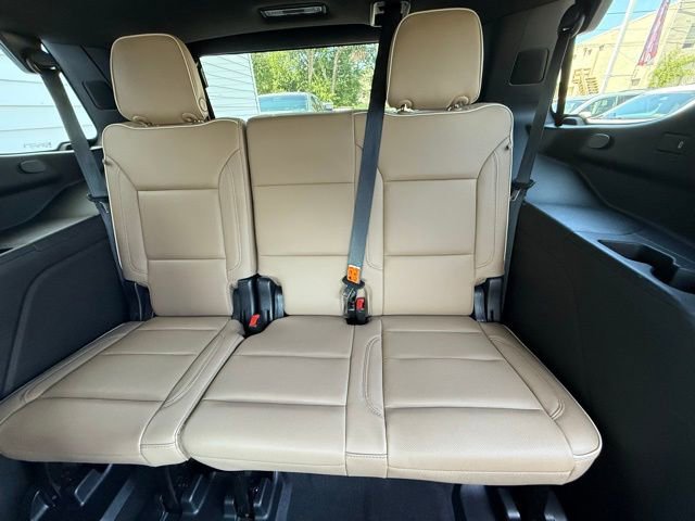 Used 2022 Chevrolet Tahoe Premier AWD/4WD image 16