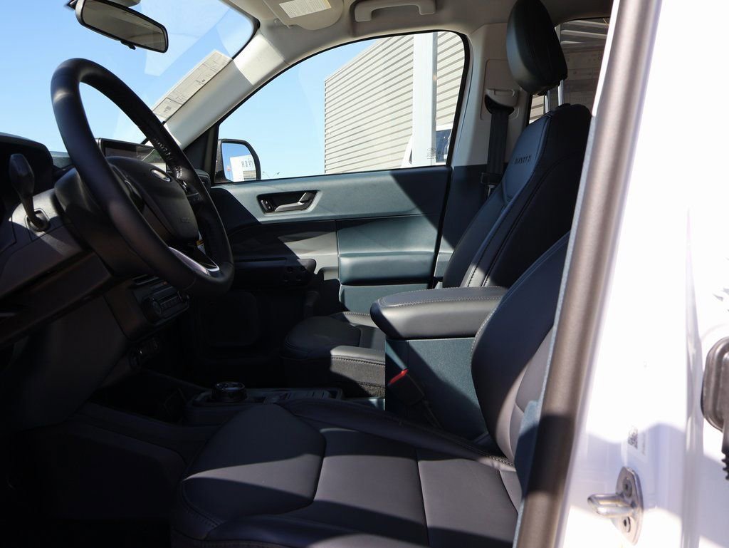 New 2026 Ford Maverick Lariat w/ Black Appearance Package image 23