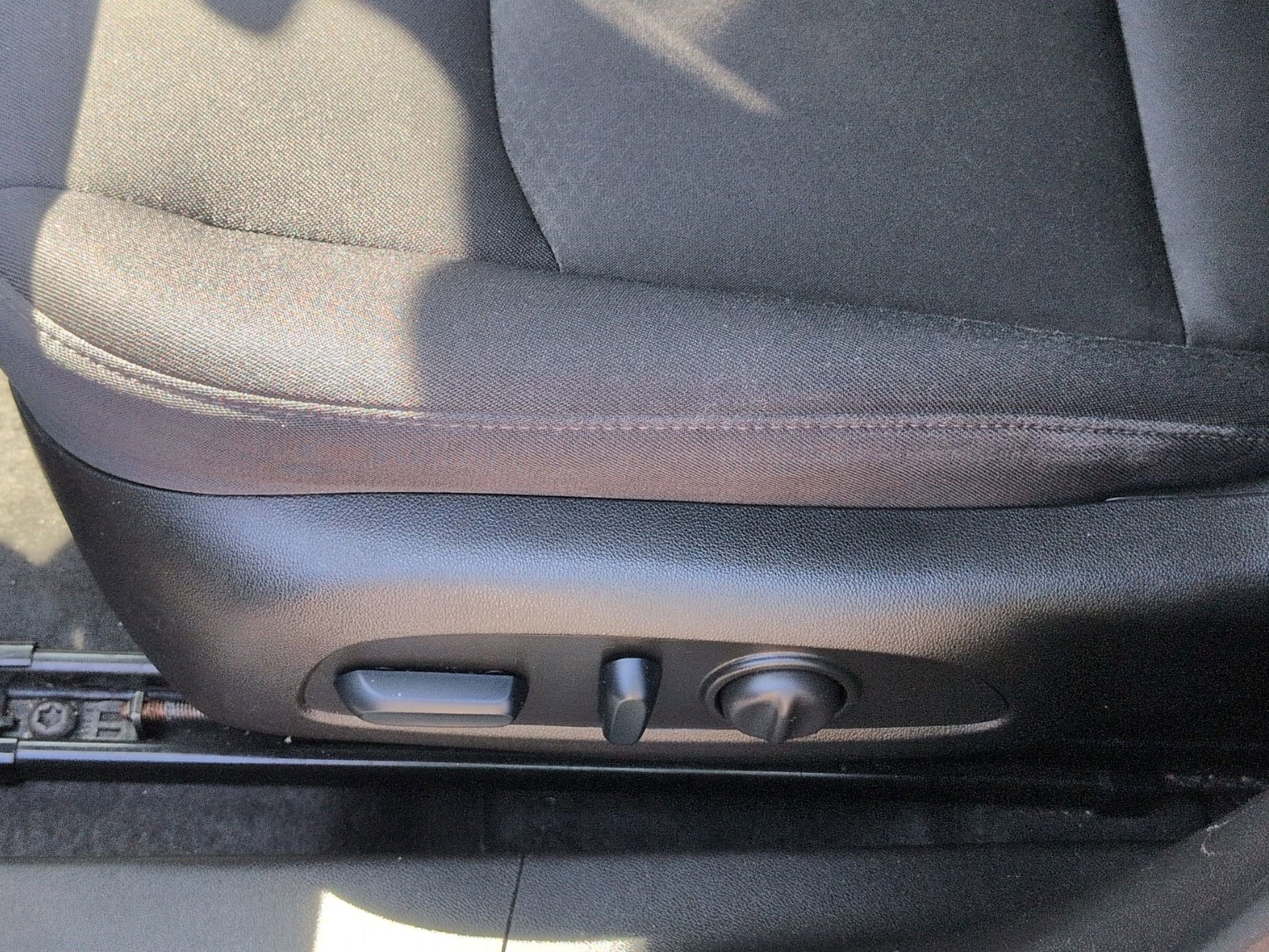 Used 2024 Chevrolet Malibu LT image 17