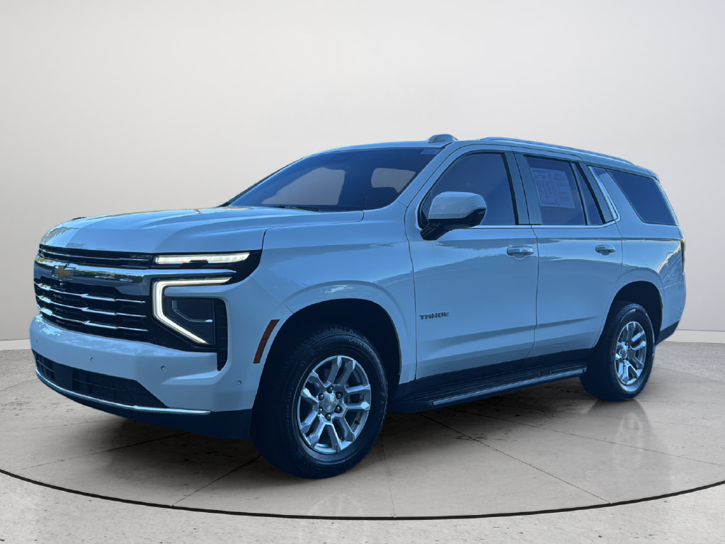 Certified 2025 Chevrolet Tahoe LT AWD/4WD image 4