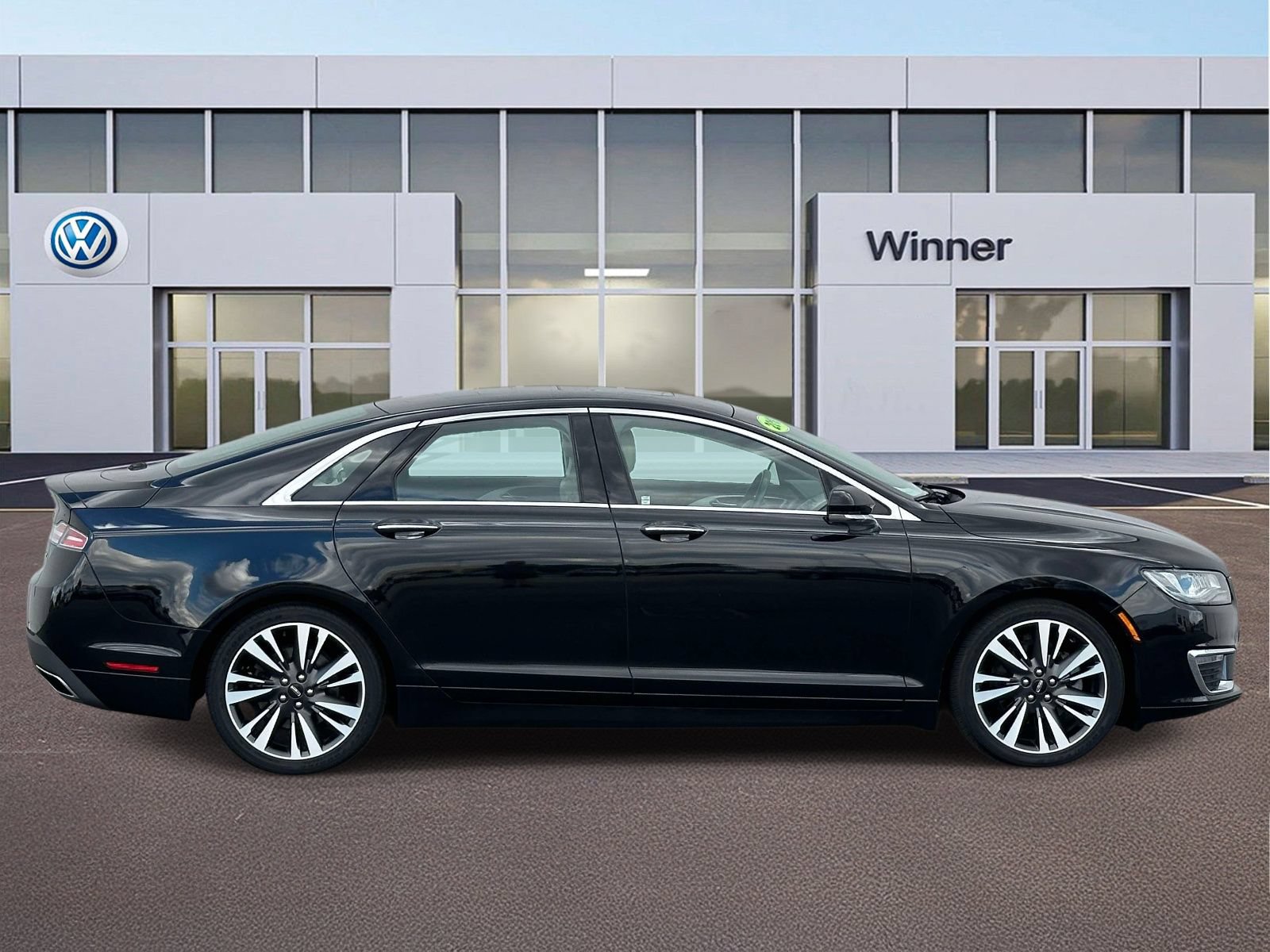 Used 2018 Lincoln MKZ Select w/ Select Plus Package FWD image 6