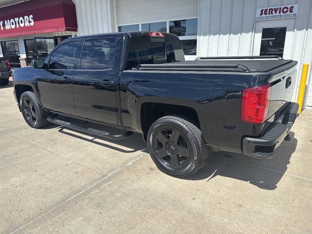 Used 2017 Chevrolet Silverado 1500 LTZ Z71 w/ LTZ Plus Package AWD/4WD image 11