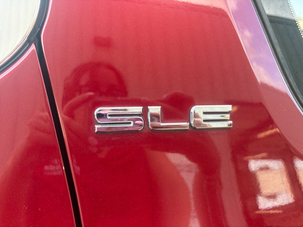 Used 2018 GMC Acadia SLE FWD image 29