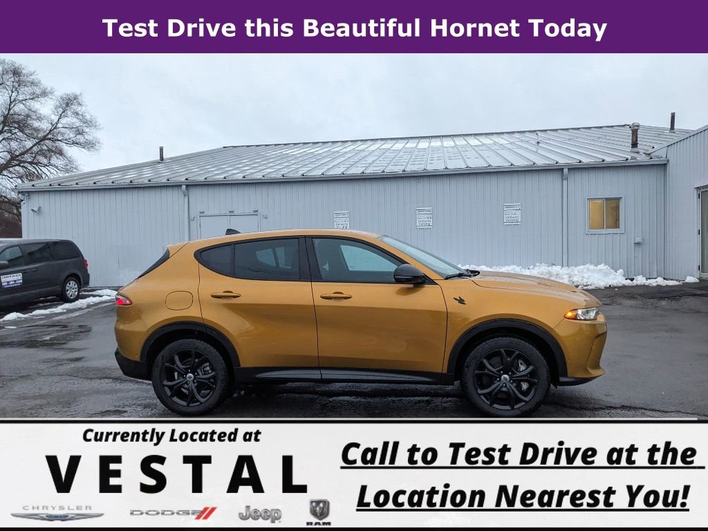 New 2024 Dodge Hornet R/T w/ Tech Pack w/o Parking AWD/4WD image 3