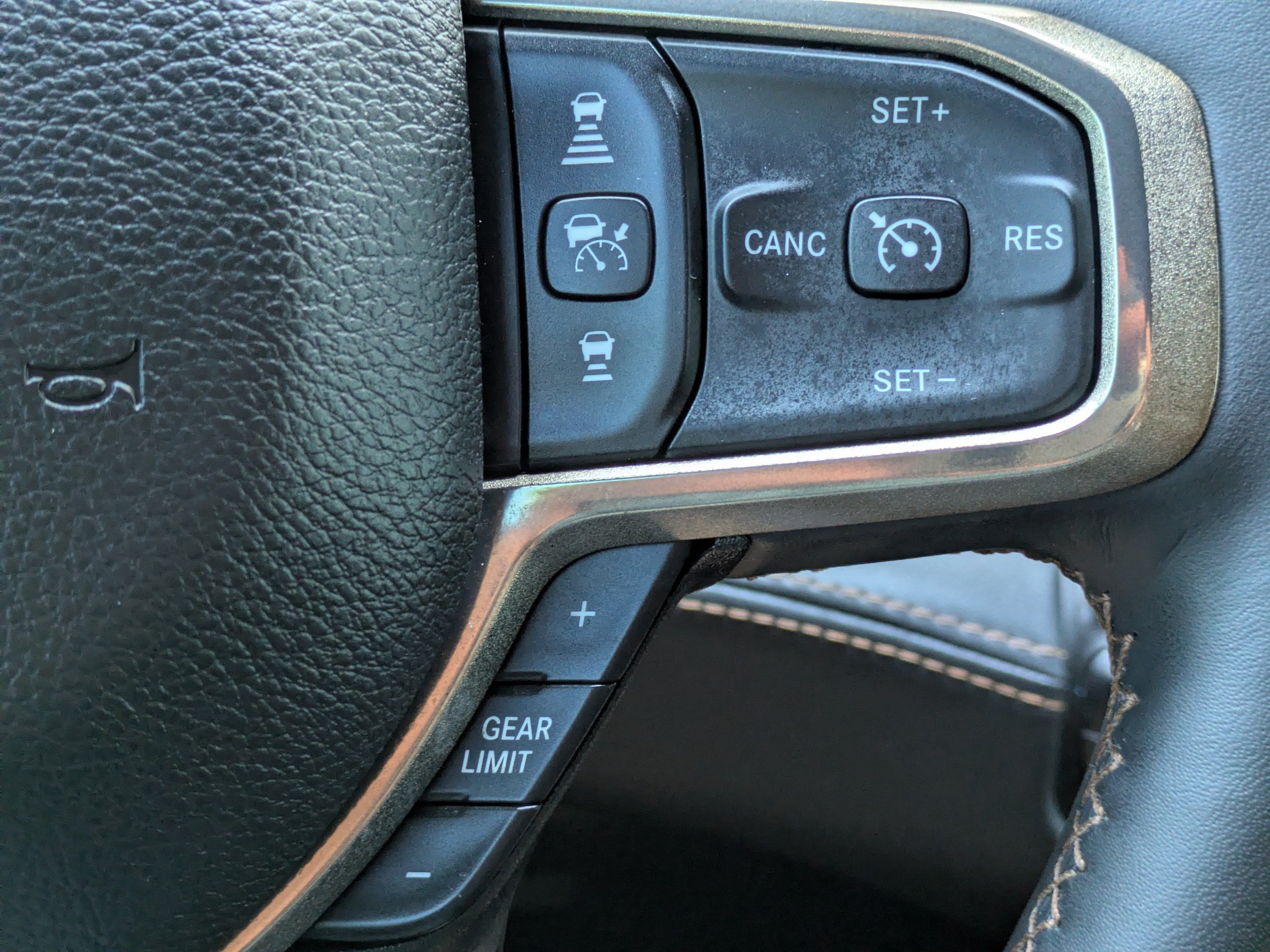Used 2023 RAM 3500 Limited AWD/4WD image 30