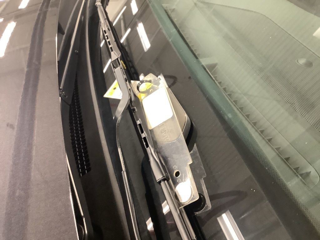 Certified 2025 Kia Sorento S w/ Panoramic Sunroof Package image 31