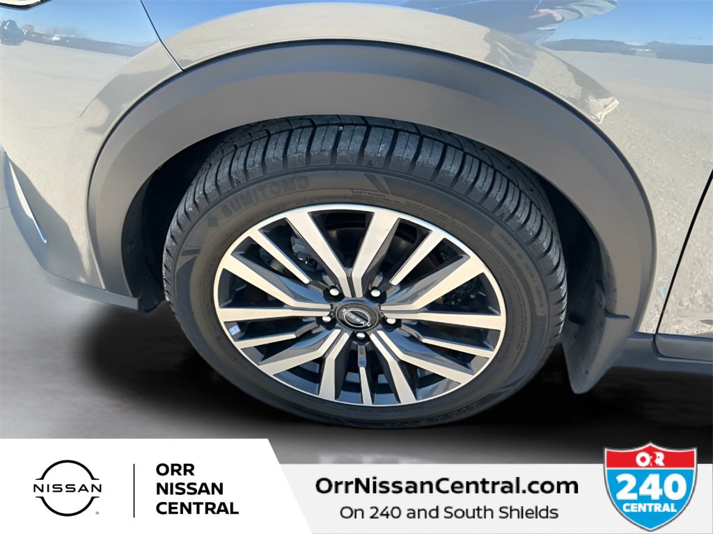 Used 2023 Nissan Kicks SR image 9