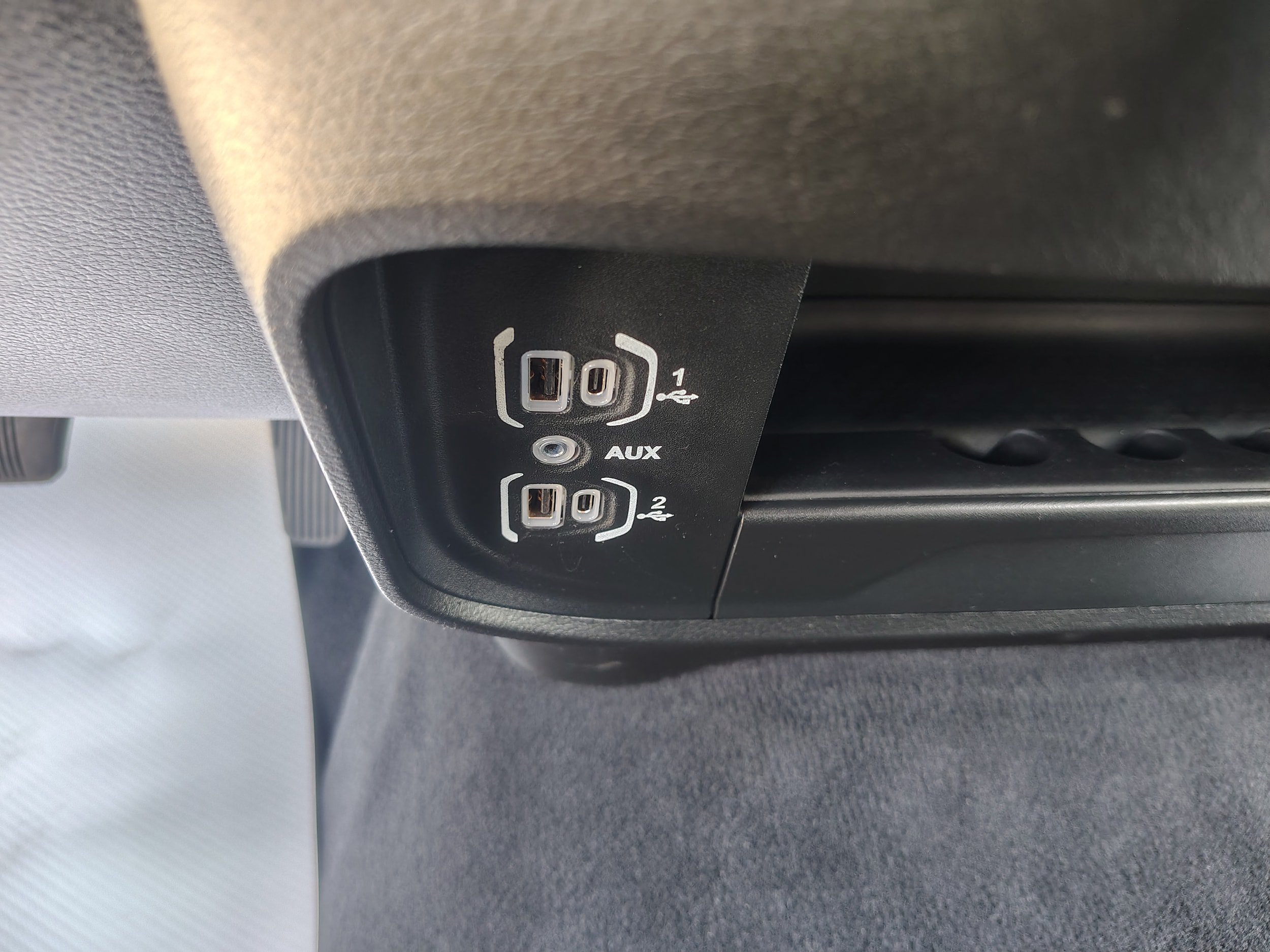 Certified 2025 RAM 2500 Big Horn AWD/4WD image 32