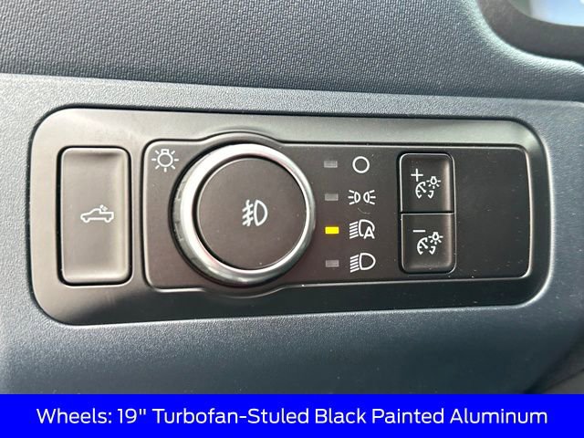 New 2026 Ford Maverick Lobo AWD/4WD image 16