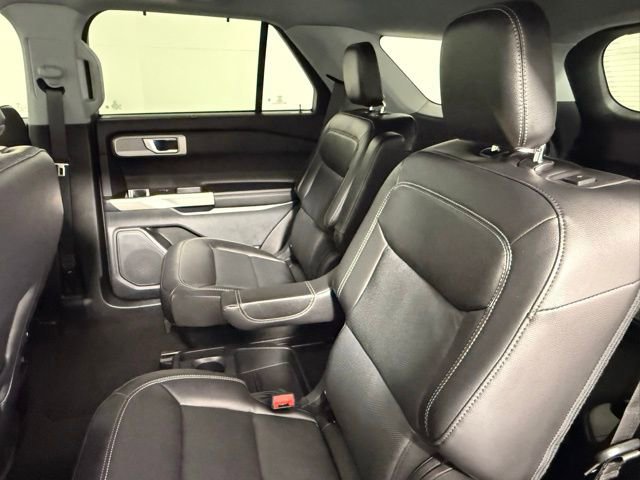 Used 2021 Ford Explorer Limited w/ Equipment Group 301A image 40