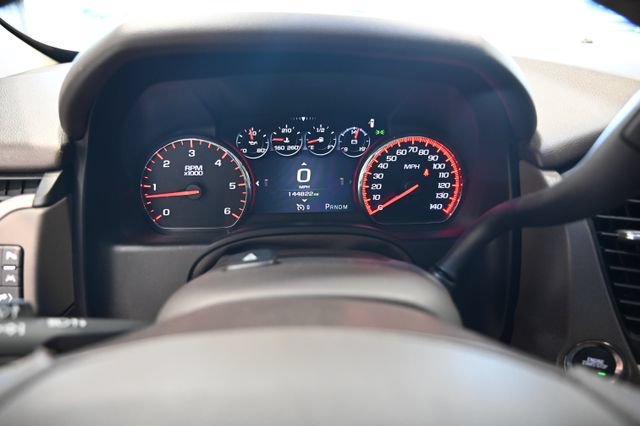 Used 2016 GMC Yukon Denali w/ Open Road Package AWD/4WD image 32