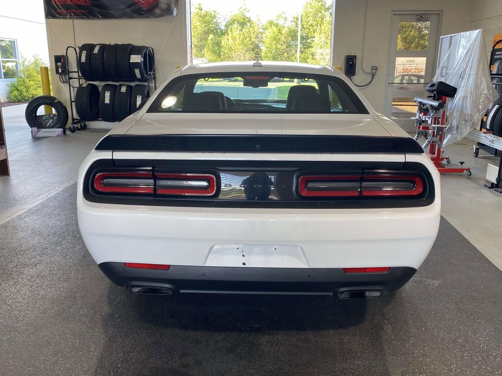 Used 2022 Dodge Challenger SRT Hellcat Redeye RWD image 6