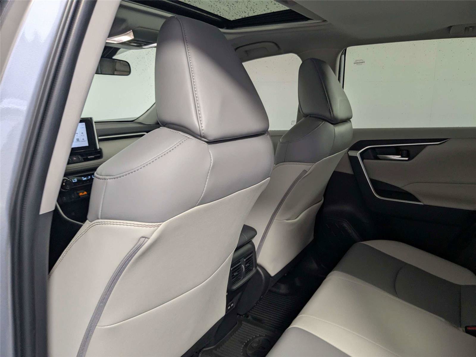 Certified 2023 Toyota RAV4 XLE Premium AWD/4WD image 38