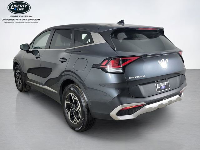 Used 2023 Kia Sportage LX AWD/4WD image 5