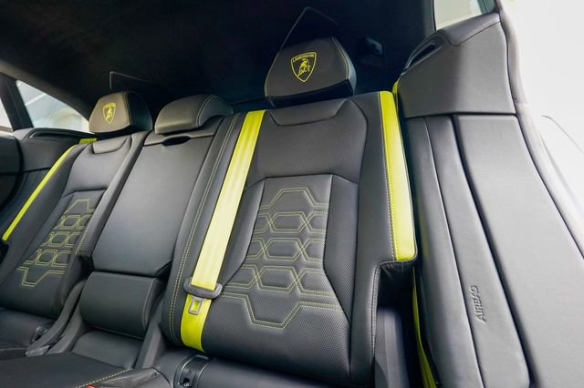 Used 2025 Lamborghini Urus SE image 75